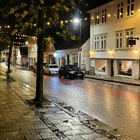 Rewith Restaurants, Art Shops, Music, Events Public Transport Options Stavanger